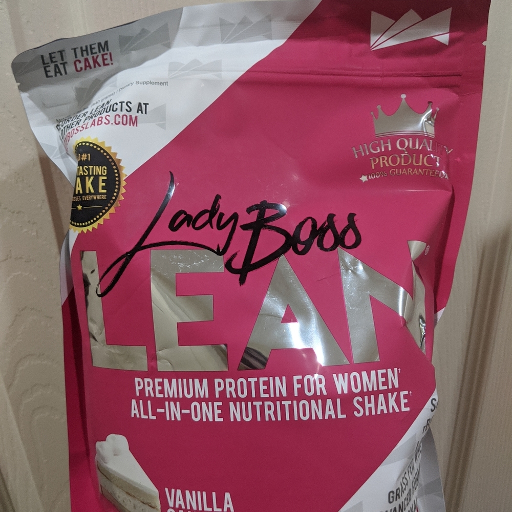 Lady Boss lean